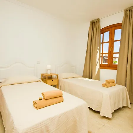 Villa El Golfo - By Az *